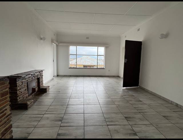 9 BEDROOM APARTMENT BLOCK FOR SALE IN ROSETTENVILLE